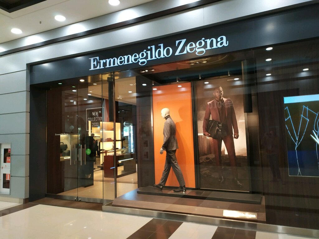 Зегна одежда. Zegna магазин. Zegna одежда. Ermenegildo Zegna Омск. Логотип Zegna на одежде.